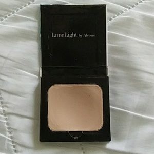 LimeLife by Alcone Perfect Foundation